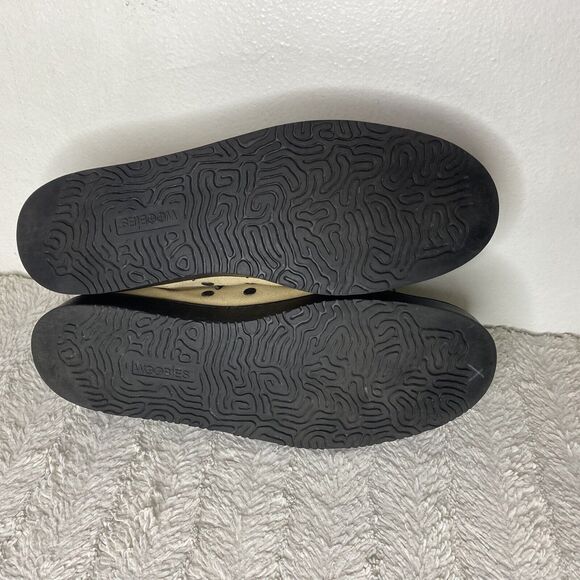 Men's Black and Tan Sneakers - Picture 11 of 13